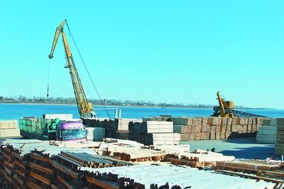 蘿北激發(fā)內(nèi)生動(dòng)力走好振興發(fā)展路 建好大通道用好大礦藏開發(fā)大農(nóng)業(yè)